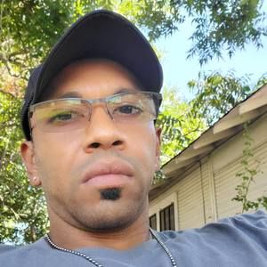 Meet your Posher, Julian